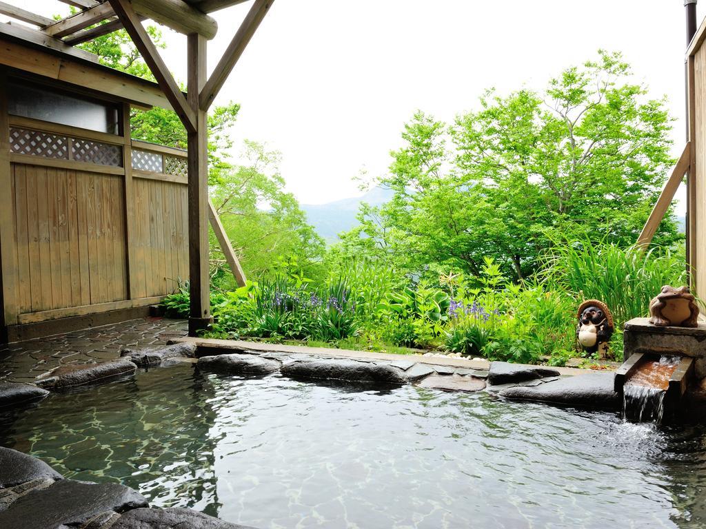 Shiga Park Hotel Яманучи Екстериор снимка