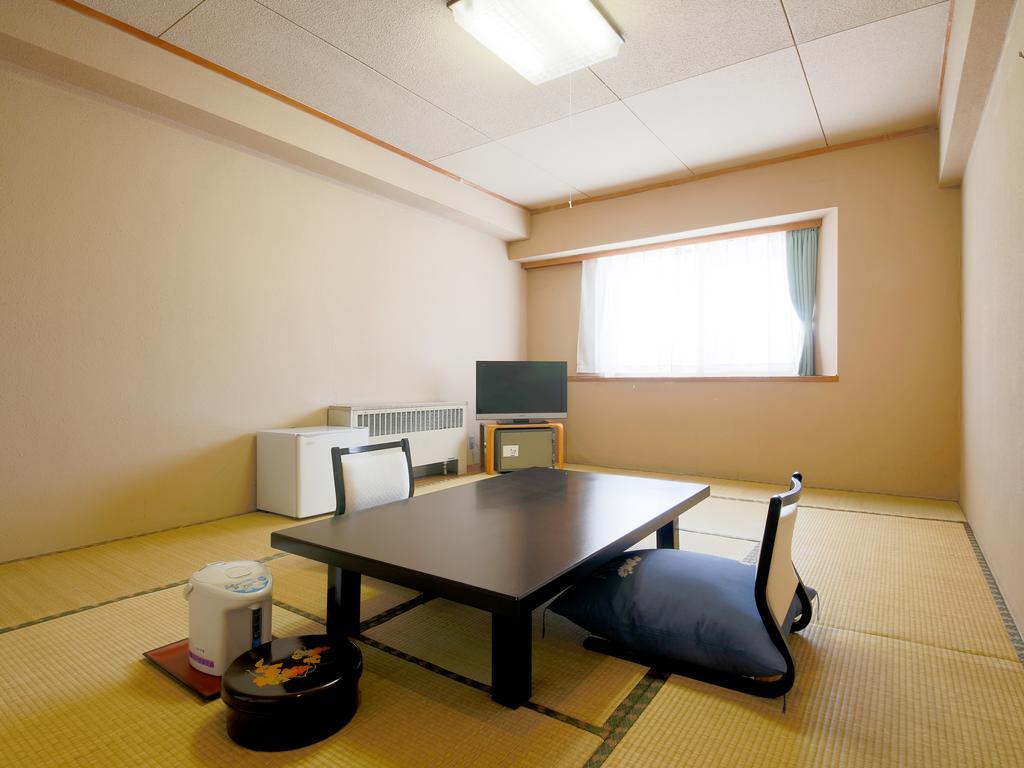Shiga Park Hotel Яманучи Екстериор снимка